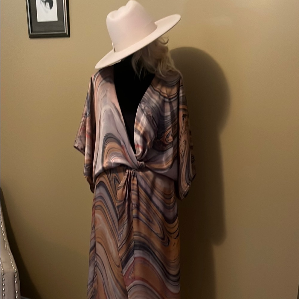 Chic Backless Marble Dress